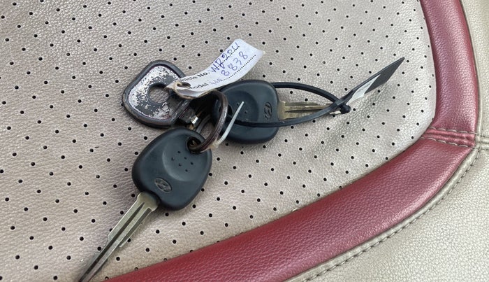 2010 Hyundai i10 MAGNA 1.2, Petrol, Manual, 59,885 km, Key Close Up