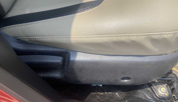 2020 Maruti Alto VXI, Petrol, Manual, 23,379 km, Driver Side Adjustment Panel