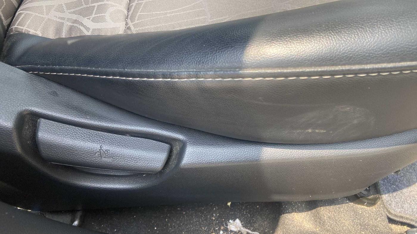 2018 Hyundai Grand i10 SPORTZ AT 1.2 KAPPA VTVT, Petrol, Automatic, 8,034 km, Driver Side Adjustment Panel