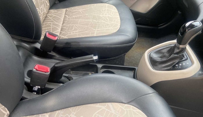 2018 Hyundai Grand i10 SPORTZ AT 1.2 KAPPA VTVT, Petrol, Automatic, 8,034 km, Gear Lever