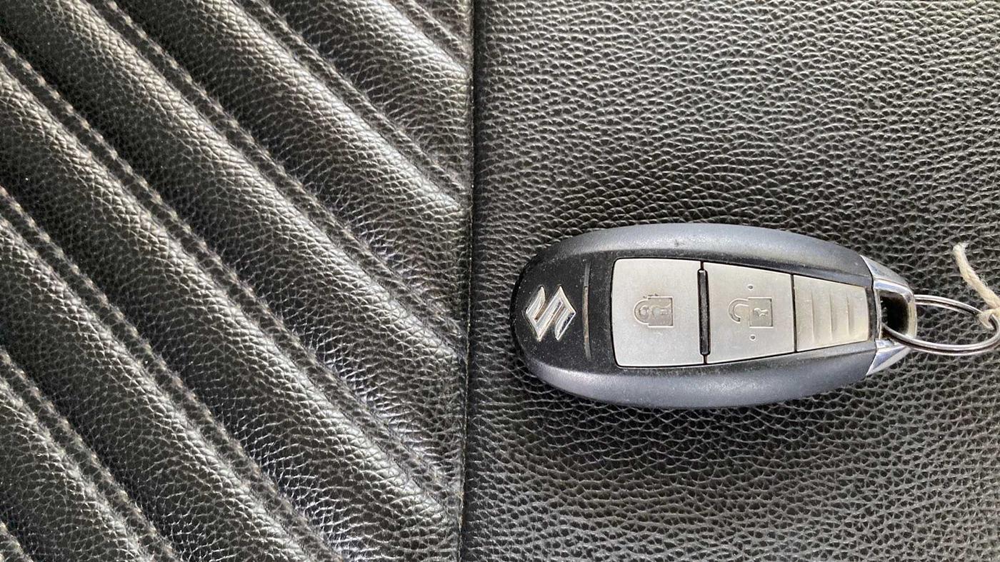 2018 Maruti IGNIS ZETA 1.2, Petrol, Manual, 30,832 km, Key Close Up