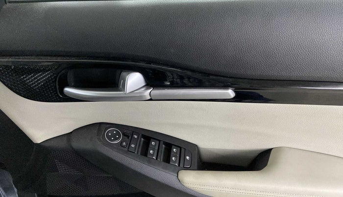 2020 KIA SELTOS HTX 1.5 DIESEL, Diesel, Manual, 29,540 km, Driver Side Door Panels Control