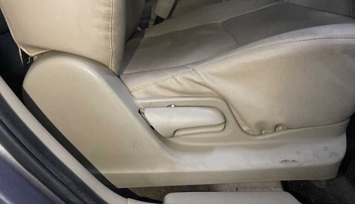 2014 Maruti Swift Dzire VXI, Petrol, Manual, 72,058 km, Driver Side Adjustment Panel