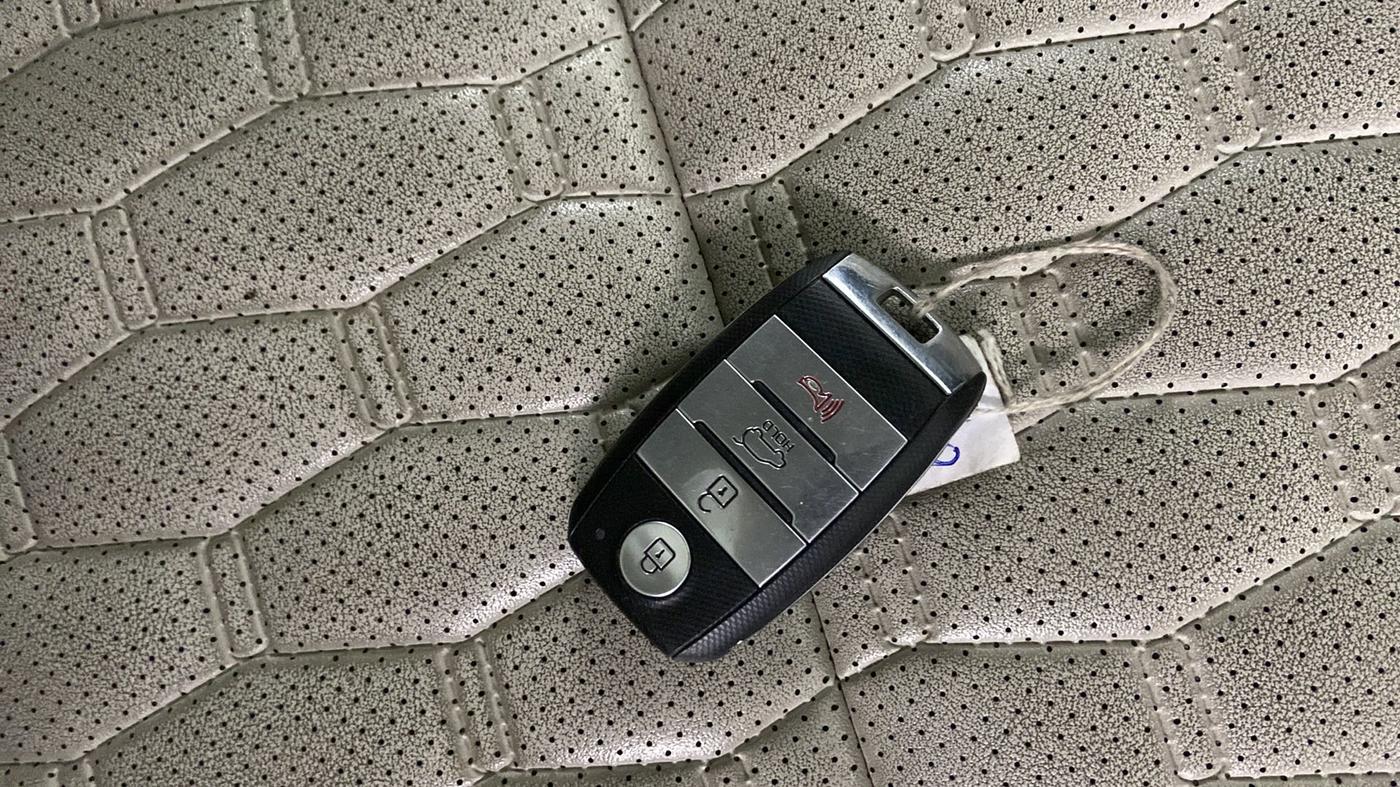 2020 KIA SELTOS HTX 1.5 PETROL, Petrol, Manual, 62,891 km, Key Close Up