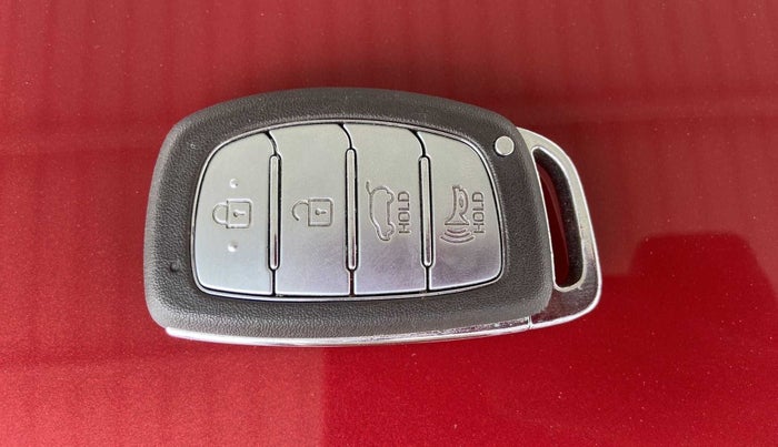 2022 Hyundai VENUE SX 1.0 (O) TURBO IMT, Petrol, Manual, 12,795 km, Key Close Up