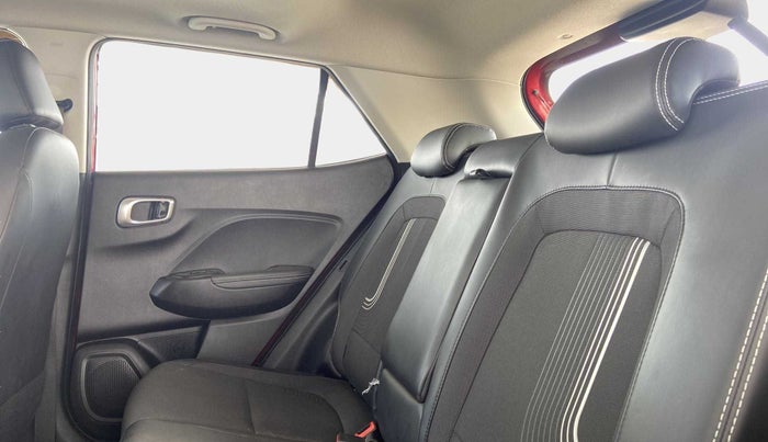 2022 Hyundai VENUE SX 1.0 (O) TURBO IMT, Petrol, Manual, 12,795 km, Right Side Rear Door Cabin