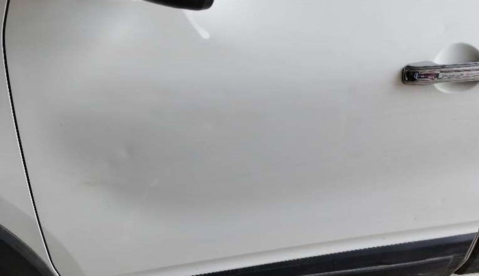 2020 Renault TRIBER RXL MT, Petrol, Manual, 66,587 km, Front passenger door - Slightly dented
