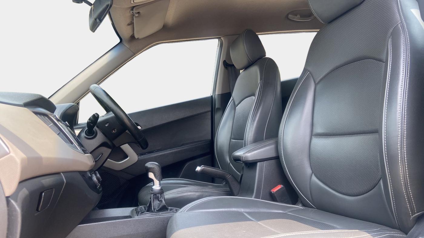 2016 Hyundai Creta SX PLUS 1.6 PETROL, Petrol, Manual, 37,440 km, Right Side Front Door Cabin