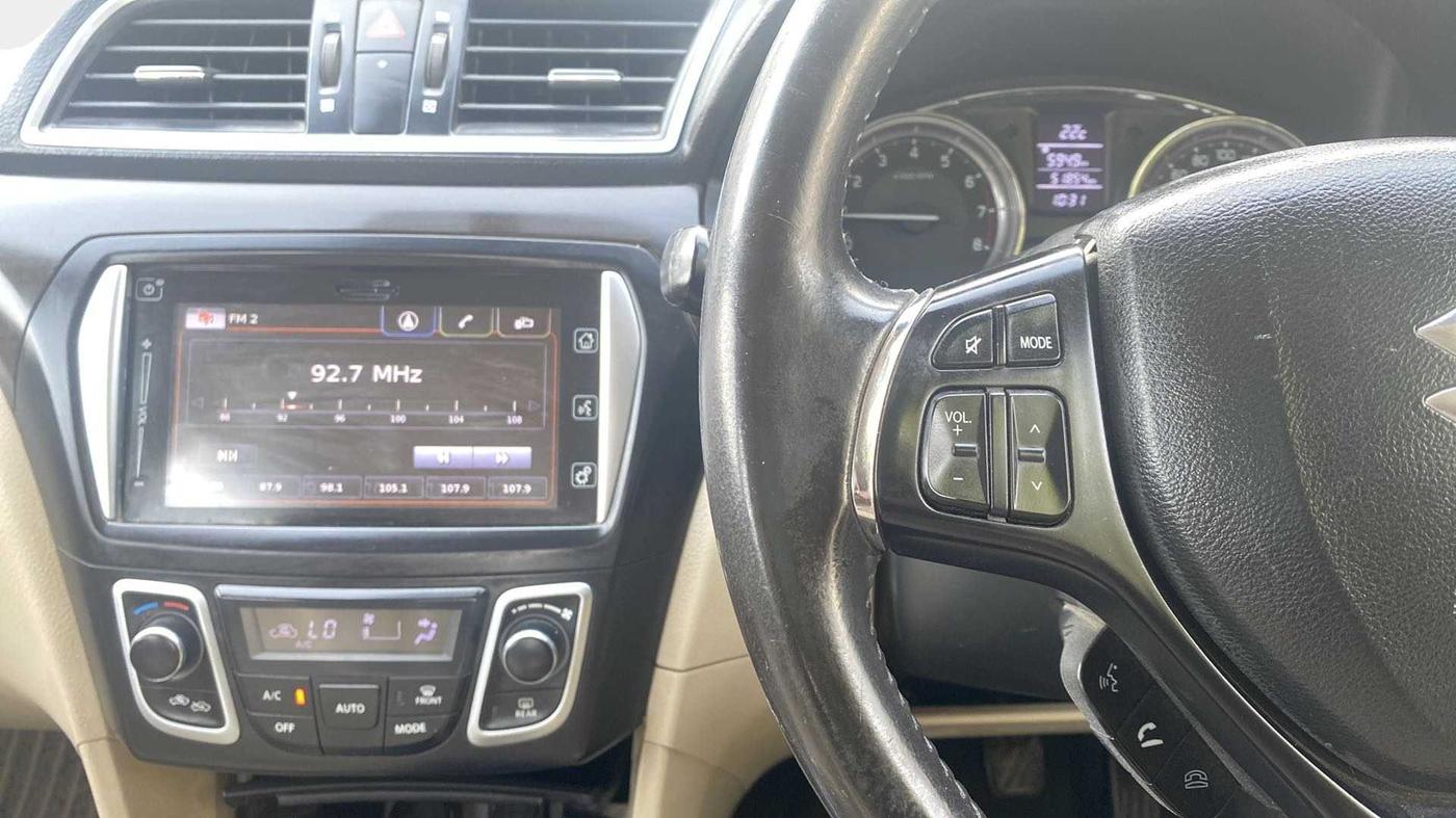 2017 Maruti Ciaz ALPHA 1.4 PETROL, Petrol, Manual, 51,850 km, Air Conditioner