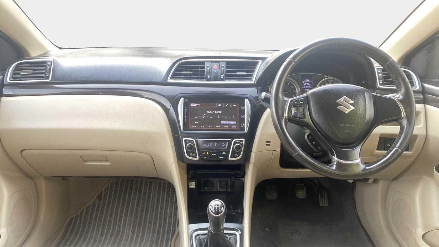 2017 Maruti Ciaz ALPHA 1.4 PETROL, Petrol, Manual, 51,850 km, Dashboard