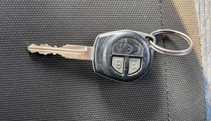2019 Maruti Baleno DELTA PETROL 1.2, Petrol, Manual, 41,377 km, Key Close Up