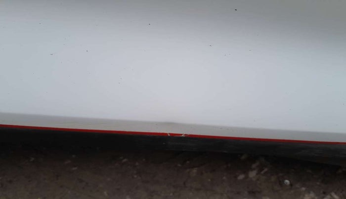 2021 KIA SONET HTE 1.5, Diesel, Manual, 26,505 km, Driver-side door - Slightly dented