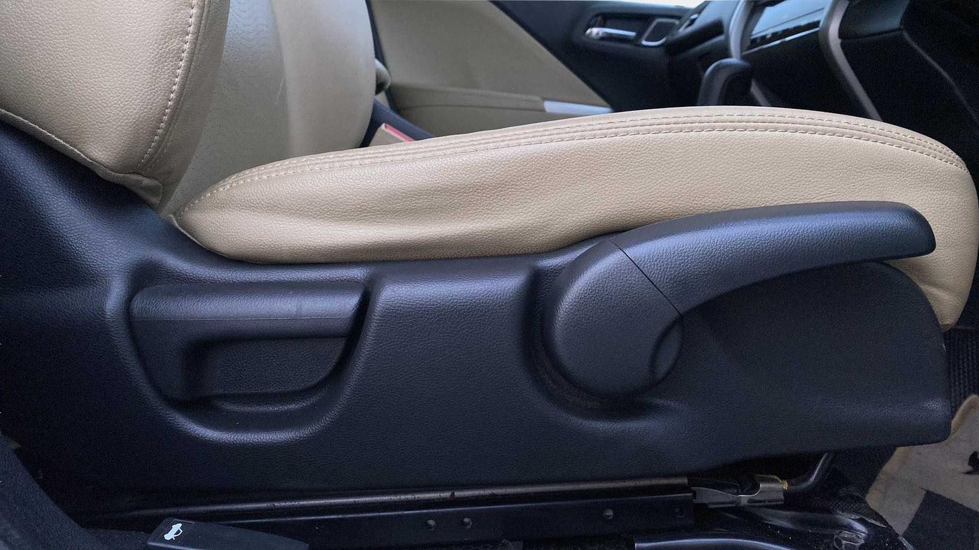 2019 Honda City 1.5L I-VTEC ZX CVT, Petrol, Automatic, 34,574 km, Driver Side Adjustment Panel