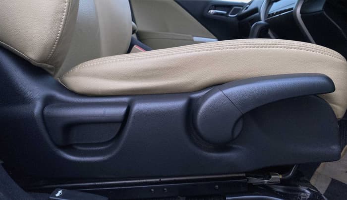 2019 Honda City 1.5L I-VTEC ZX CVT, Petrol, Automatic, 34,574 km, Driver Side Adjustment Panel