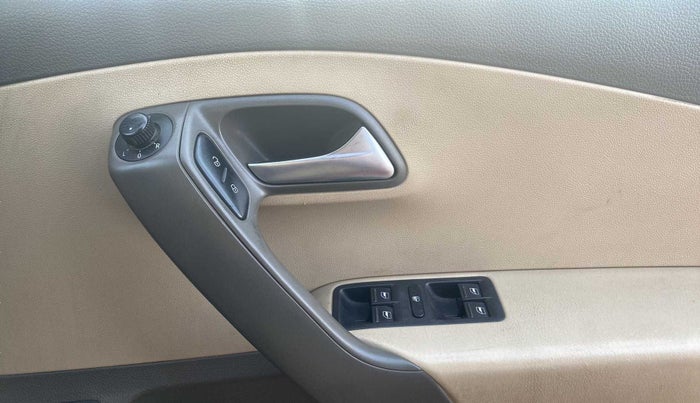 2019 Volkswagen Vento HIGHLINE DIESEL 1.5, Diesel, Manual, 85,738 km, Driver Side Door Panels Control