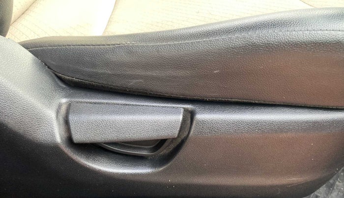 2020 Hyundai NEW SANTRO SPORTZ MT, Petrol, Manual, 16,484 km, Driver Side Adjustment Panel