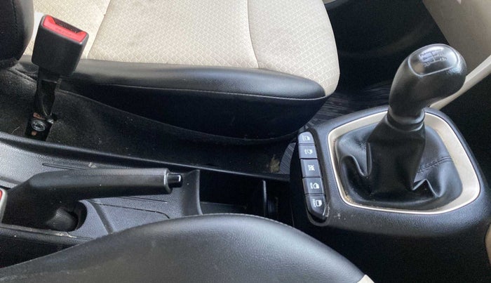 2020 Hyundai NEW SANTRO SPORTZ MT, Petrol, Manual, 16,484 km, Gear Lever