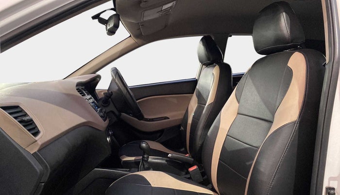 2015 Hyundai Elite i20 SPORTZ 1.2, Petrol, Manual, 36,354 km, Right Side Front Door Cabin