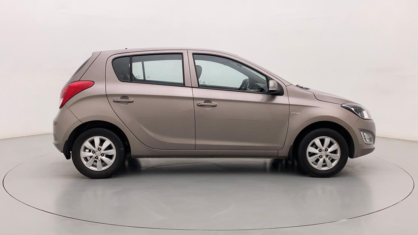 2014 Hyundai i20 SPORTZ 1.2, Petrol, Manual, 40,194 km, Right Side View
