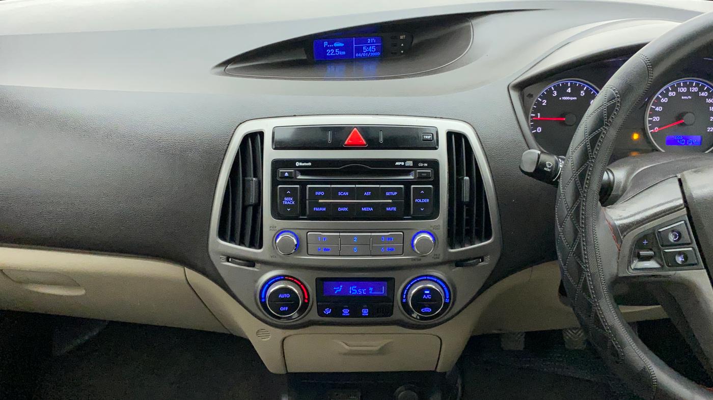 2014 Hyundai i20 SPORTZ 1.2, Petrol, Manual, 40,194 km, Air Conditioner