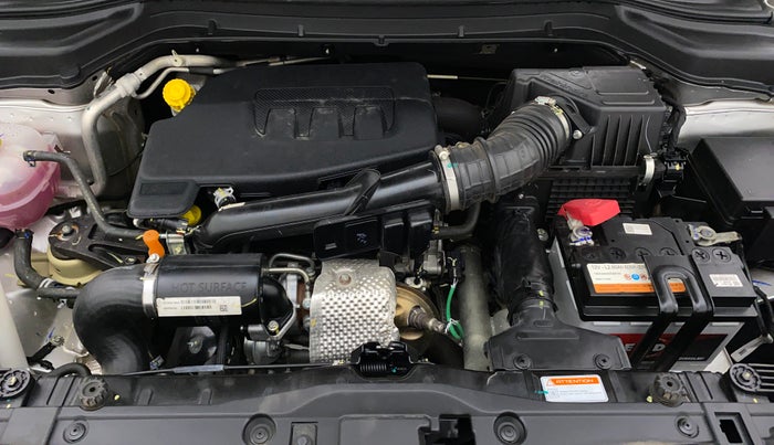 2021 Mahindra XUV300 W8 (O) 1.2 PETROL, Petrol, Manual, 22,402 km, Open Bonet