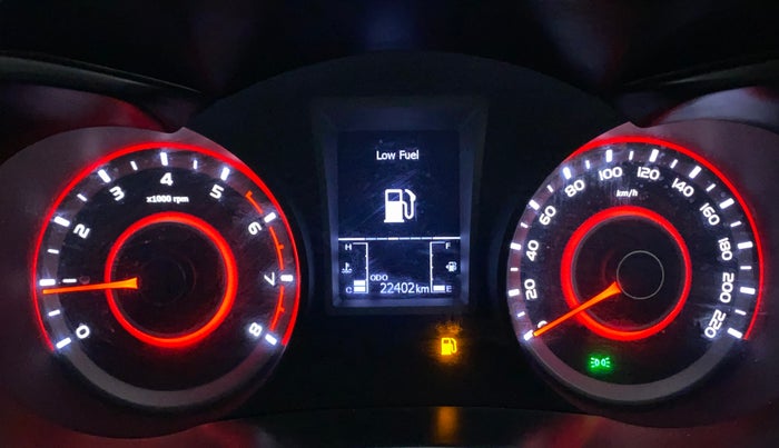 2021 Mahindra XUV300 W8 (O) 1.2 PETROL, Petrol, Manual, 22,402 km, Odometer Image