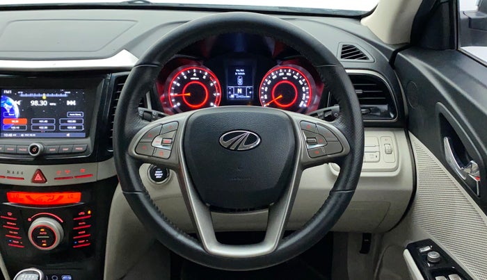 2021 Mahindra XUV300 W8 (O) 1.2 PETROL, Petrol, Manual, 22,402 km, Steering Wheel Close Up
