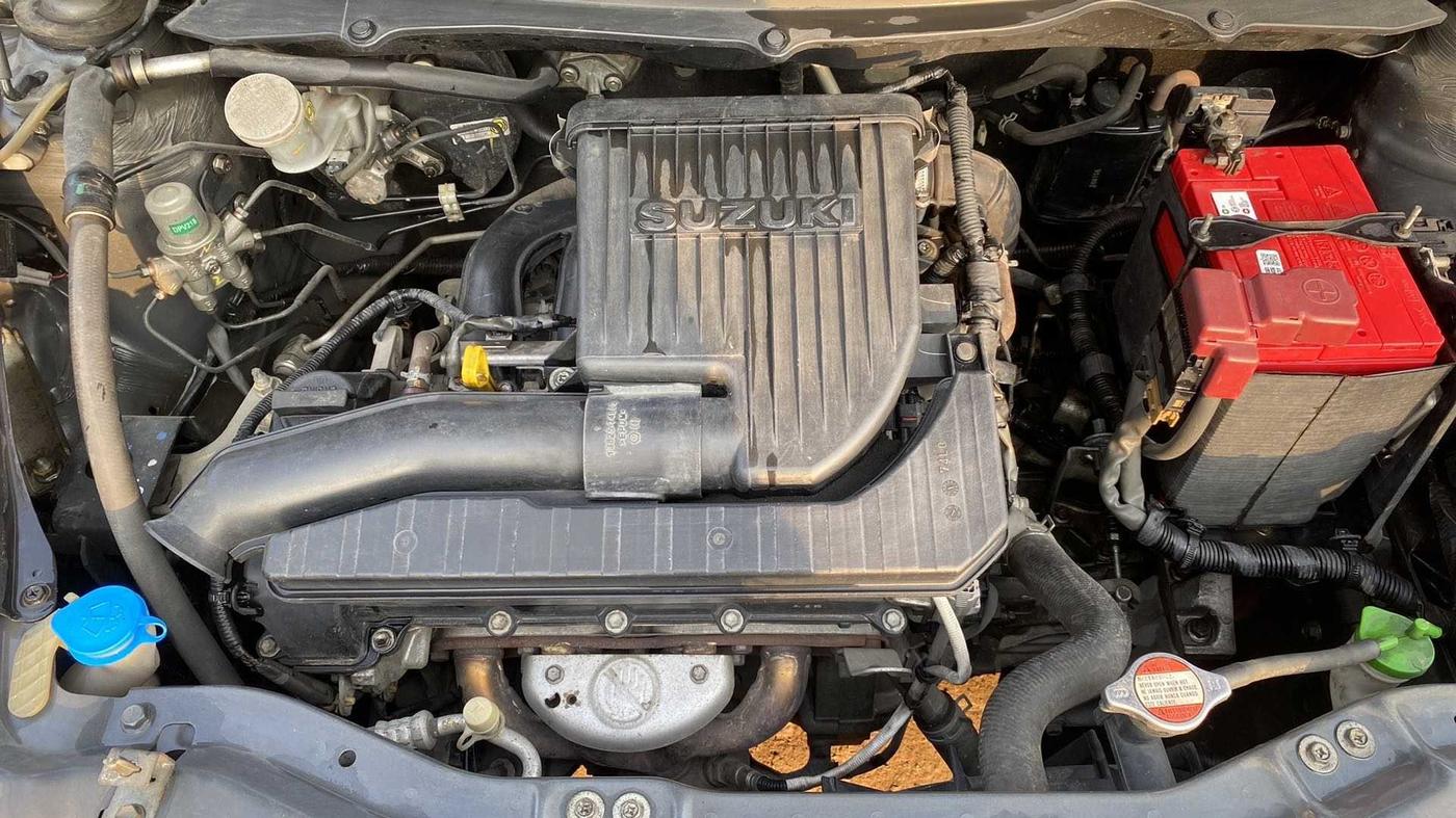 2015 Maruti Swift VXI, Petrol, Manual, 47,202 km, Open Bonet