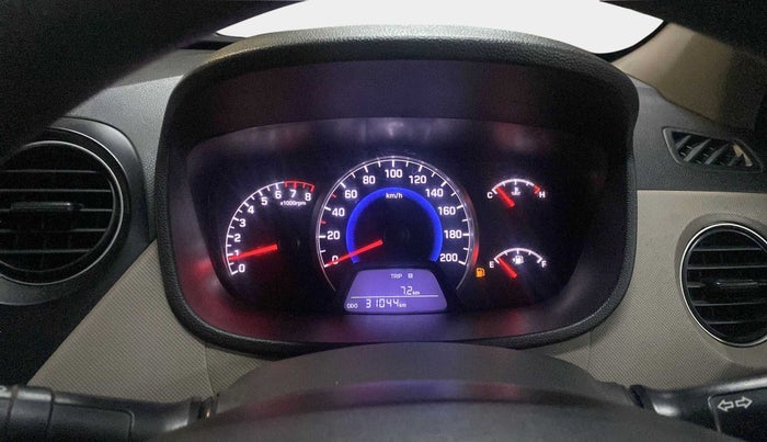 2015 Hyundai Grand i10 SPORTZ 1.2 KAPPA VTVT, Petrol, Manual, 31,037 km, Odometer Image