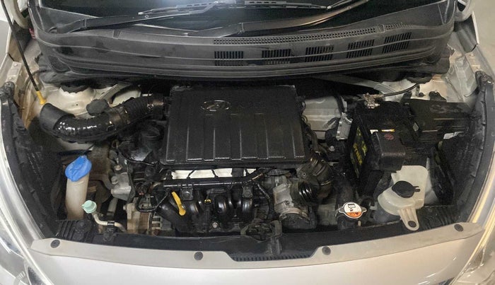 2015 Hyundai Grand i10 SPORTZ 1.2 KAPPA VTVT, Petrol, Manual, 31,037 km, Open Bonet