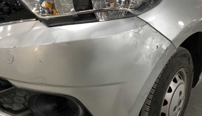 2016 Tata Tiago XM PETROL, Petrol, Manual, 67,934 km, Front bumper - Minor scratches