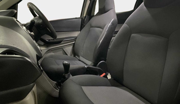 2016 Tata Tiago XM PETROL, Petrol, Manual, 67,934 km, Right Side Front Door Cabin