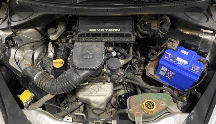 2016 Tata Tiago XM PETROL, Petrol, Manual, 67,934 km, Open Bonet
