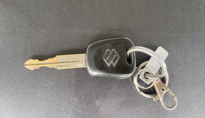 2015 Maruti Alto K10 VXI, Petrol, Manual, 56,074 km, Key Close Up