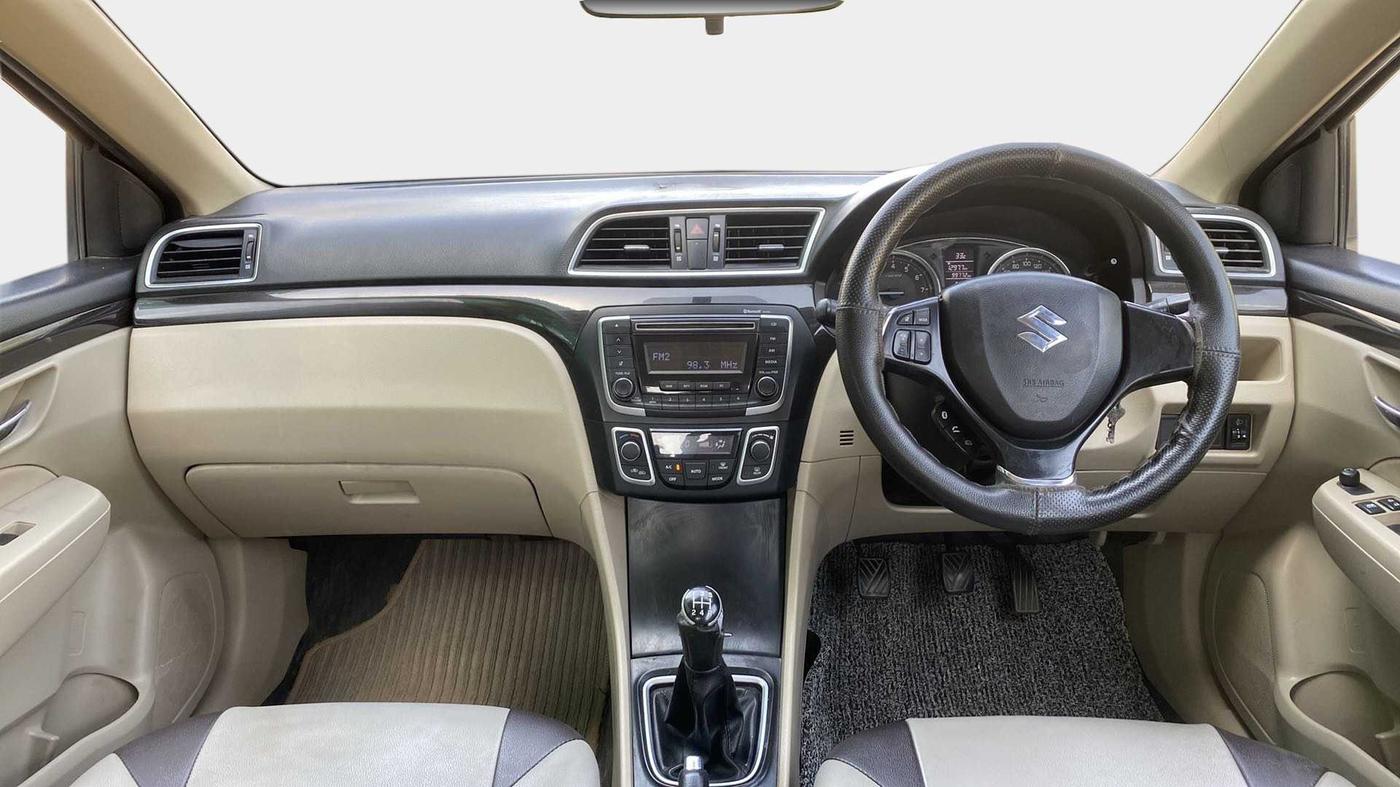 2015 Maruti Ciaz VXI+, Petrol, Manual, 99,741 km, Dashboard
