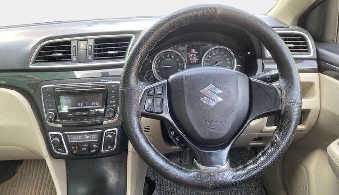 2015 Maruti Ciaz VXI+, Petrol, Manual, 99,741 km, Steering Wheel Close Up