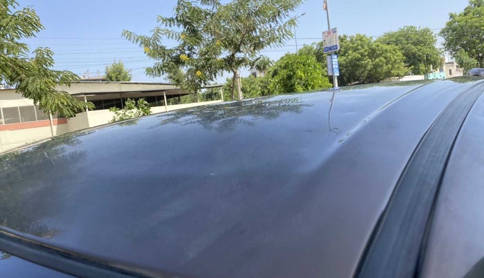2015 Maruti Ciaz VXI+, Petrol, Manual, 99,741 km, Roof - Slightly dented