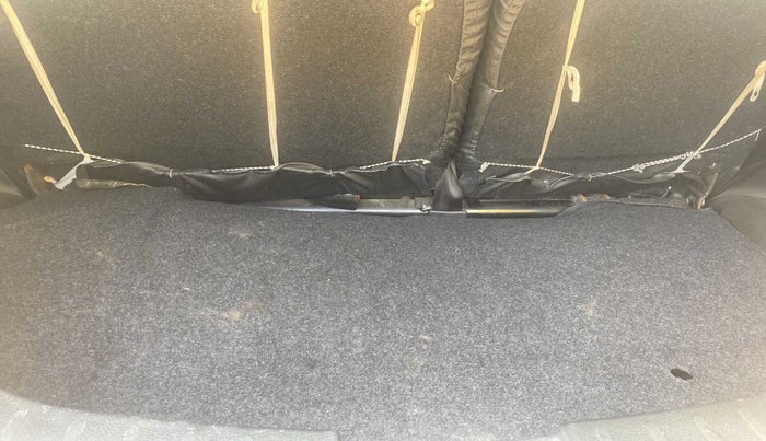 2015 Maruti Wagon R 1.0 VXI, Petrol, Manual, 28,131 km, Boot Inside