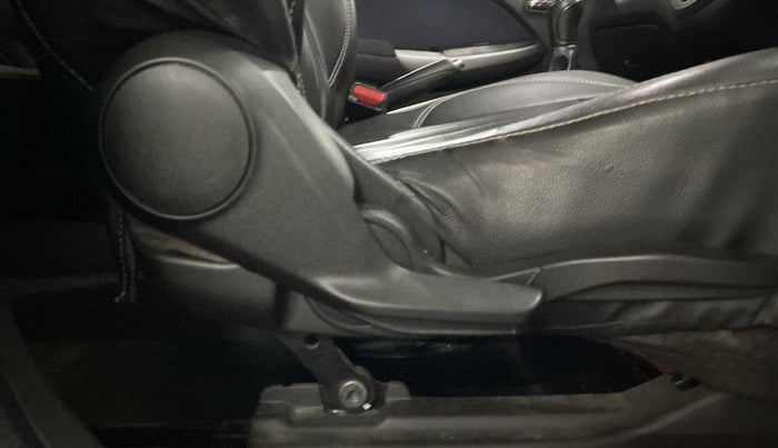 2020 Maruti Baleno ZETA PETROL 1.2, Petrol, Manual, 81,398 km, Driver Side Adjustment Panel