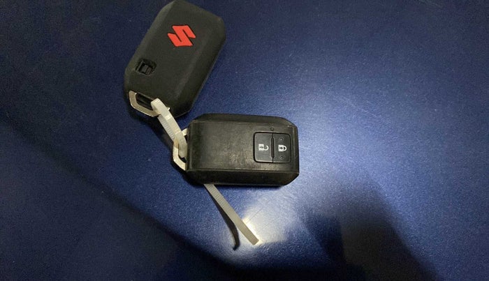 2020 Maruti Baleno ZETA PETROL 1.2, Petrol, Manual, 81,398 km, Key Close Up