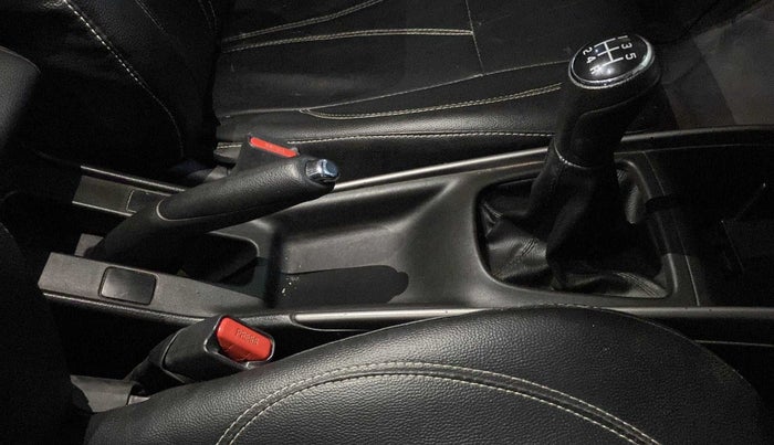 2020 Maruti Baleno ZETA PETROL 1.2, Petrol, Manual, 81,398 km, Gear Lever