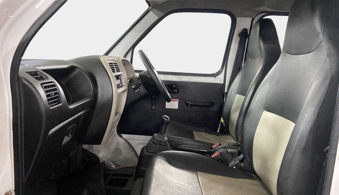 2021 Maruti Eeco 5 STR WITH A/C+HTR CNG, CNG, Manual, 20,511 km, Right Side Front Door Cabin