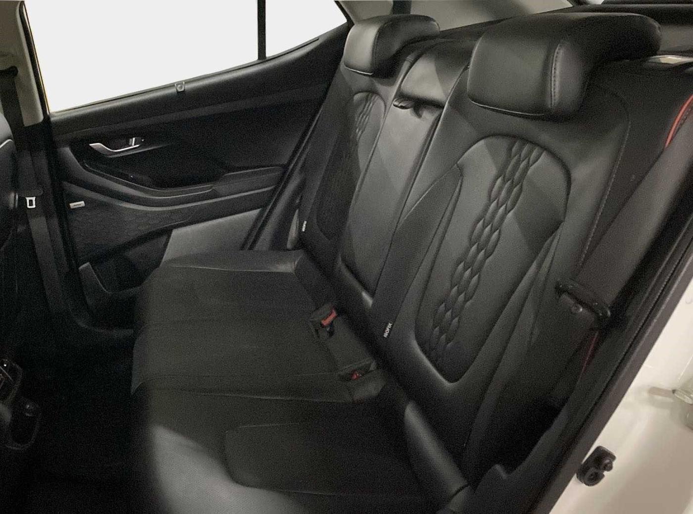 2020 Hyundai Creta SX (O) 1.4 TURBO DCT, Petrol, Automatic, 37,895 km, Right Side Rear Door Cabin