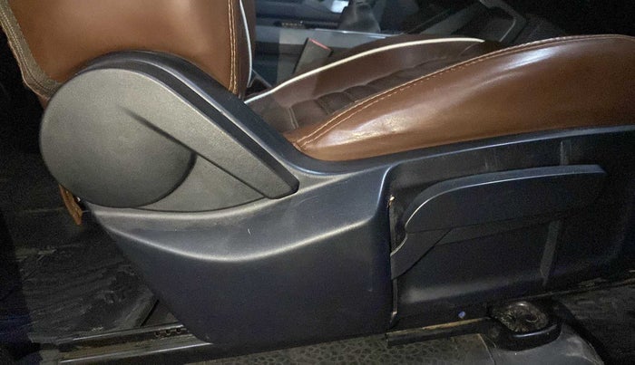 2021 Tata Harrier XT PLUS 2.0L KRYOTEC DARK EDITON, Diesel, Manual, 70,883 km, Driver Side Adjustment Panel