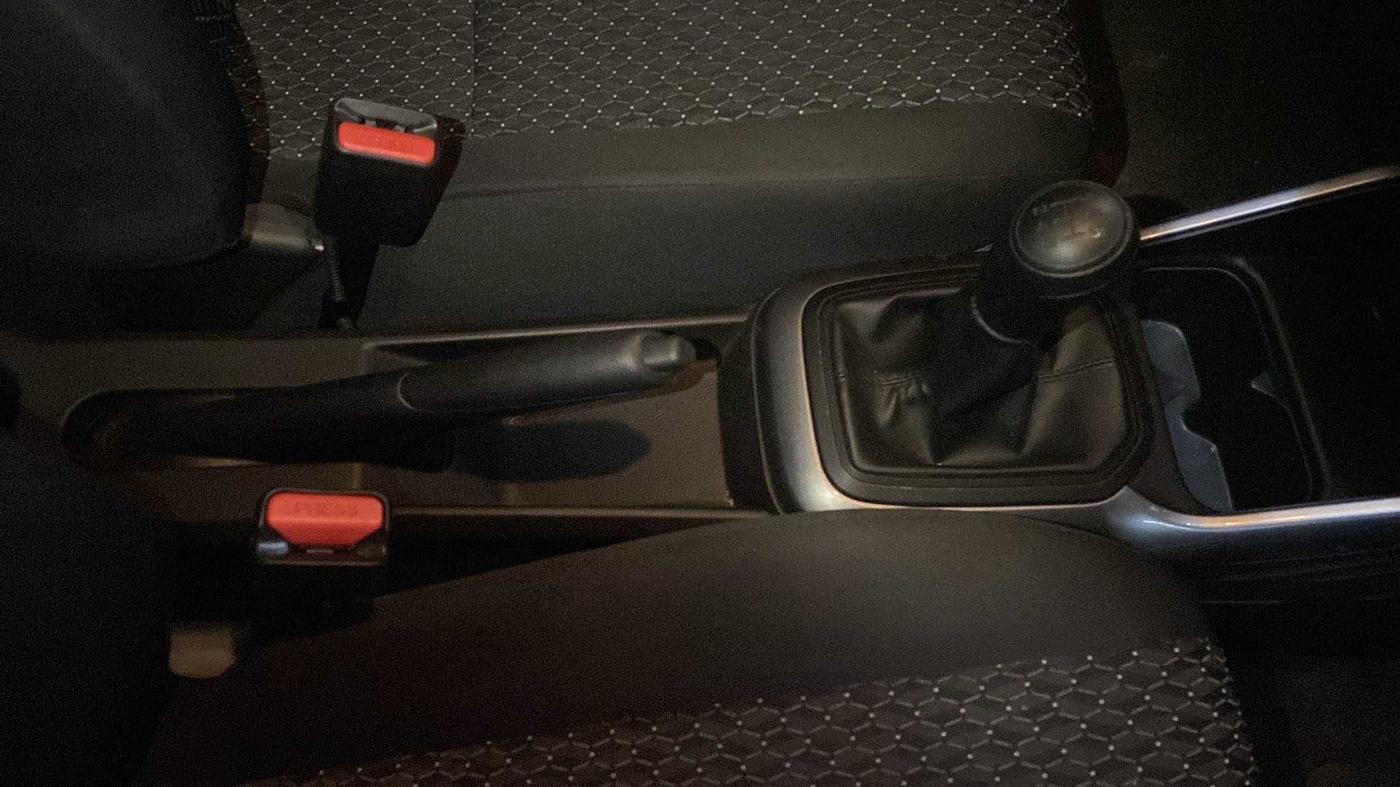 2022 Maruti IGNIS SIGMA 1.2, Petrol, Manual, 6,019 km, Gear Lever