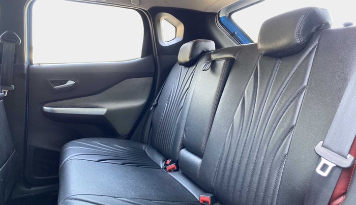 2021 Nissan MAGNITE XV MT, Petrol, Manual, 20,388 km, Right Side Rear Door Cabin