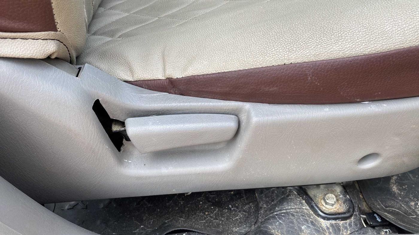 2010 Maruti Alto K10 VXI, Petrol, Manual, 37,291 km, Driver Side Adjustment Panel