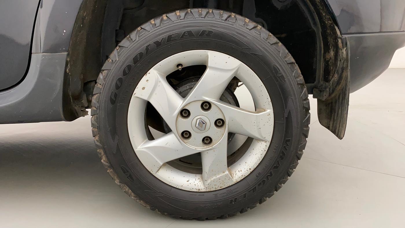 2014 Renault Duster 85 PS RXL DIESEL, Diesel, Manual, 91,671 km, Left Rear Wheel