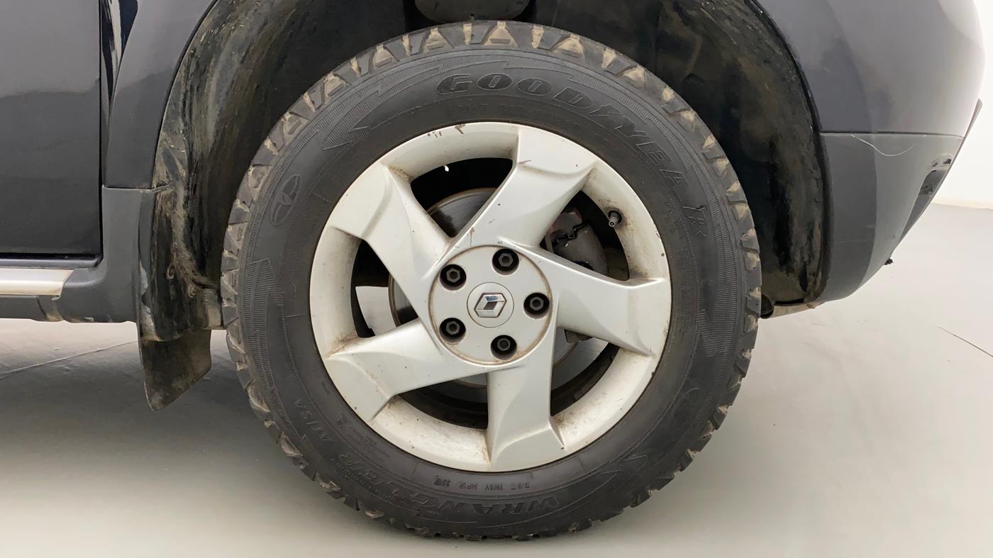 2014 Renault Duster 85 PS RXL DIESEL, Diesel, Manual, 91,671 km, Right Front Wheel