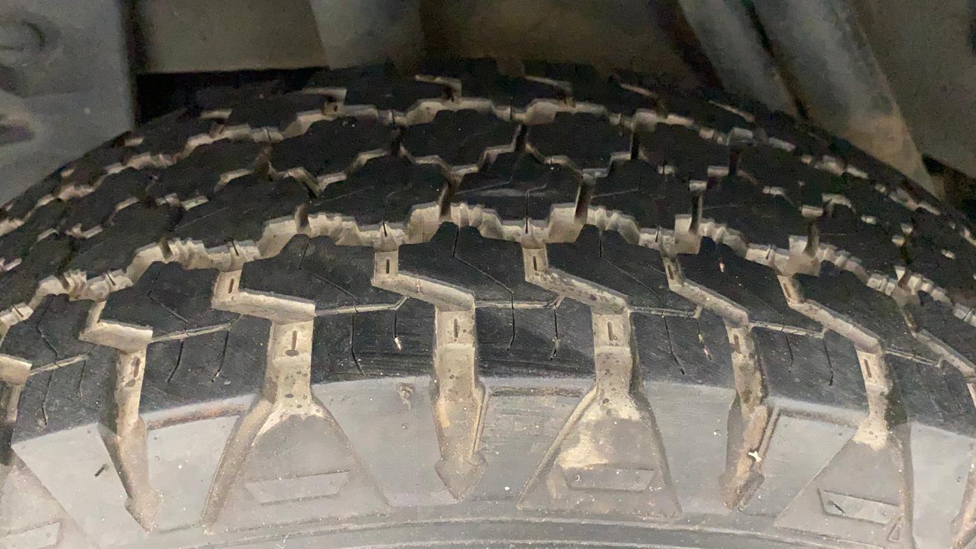 2014 Renault Duster 85 PS RXL DIESEL, Diesel, Manual, 91,671 km, Right Rear Tyre Tread